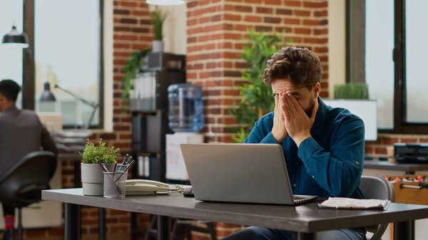Différence entre freelance SEO et agence traditionnelle